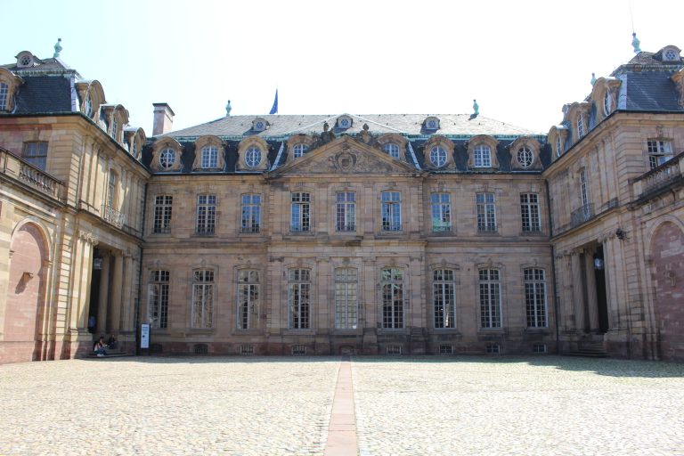 Le Palais Rohan de Strasbourg : Un chef-d’œuvre de l’architecture et un trésor culturel incontournable